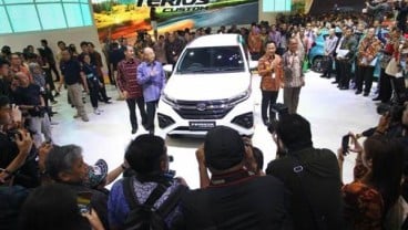 MODEL SUV : Daihatsu Hadirkan Terios Custom