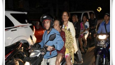 Gempa Lombok: Masih Takut, Warga Tetap Berada di Luar Rumah