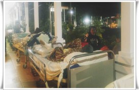 GEMPA LOMBOK: 300 Pasien RS Sanglah Dirawat di Luar Bangsal