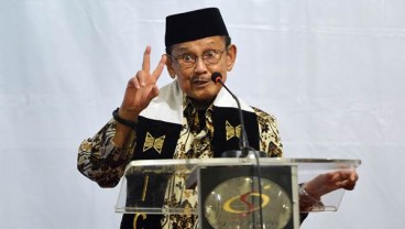 B.J Habibie: Investasi Penguatan SDM Penting Bagi Bangsa