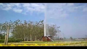 Semburan Air di Sidolaju Ngawi Masih 30 Meter di Hari Keempat