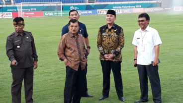 Dipakai Sepak Bola Asian Games, Jusuf Kalla Tinjau Stadion Si Jalak Harupat