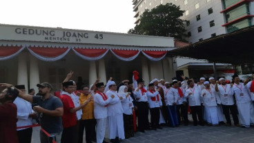 Jokowi Daftar Capres ke KPU, Sejumlah Tokoh Mulai Datangi Gedung Joang 45