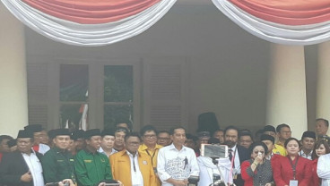 Tiba di Gedung Joang 45, Jokowi dan Ma'ruf Amin Didampingi Parpol Pendukung