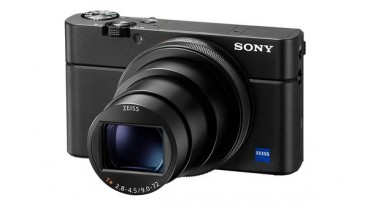 REVIEW Sony RX100 VI: Kamera Saku Secepat Kilat dengan Zoom 200 Kali Lebih Dekat