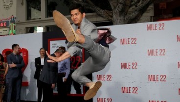 Iko Uwais Dapat Sambutan Meriah di Gala Premiere "Mile 22"