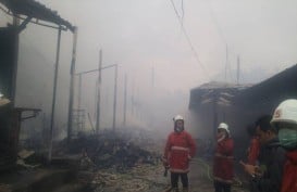 Lebih 111 Kios di Pasar Anyar Sari Denpasar Terbakar