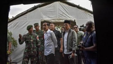 Gempa Lombok: Mendapat Buku dari Presiden Jokowi, Bocah Ini Tanya Sepeda