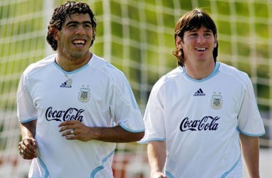 Carlos Tevez & Lionel Messi Reuni di Trofi Joan Gamper