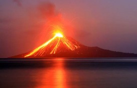Aktivitas Gunung Anak Krakatau di Level Waspada