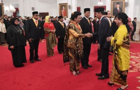 Presiden Jokowi Anugerahkan Tanda Kehormatan Kepada 8 Orang
