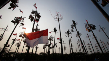 LOMBA PANJAT PINANG