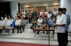 Gubernur Sulut Olly Dondokambey Serahkan 31 Ekor Sapi Kurban
