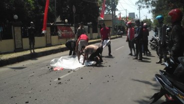 Pengemudi Mobil Sengaja Tabrak Pemotor Hingga Tewas di Banjarsari