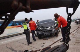 Kecelakaan Tunggal di Jalan Tol Madiun Tewaskan Dua Orang