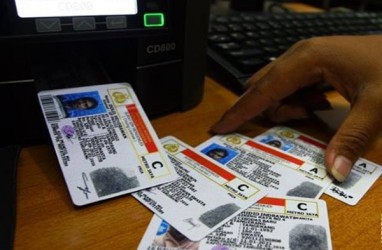 Kasus Pungli SIM: Mabes Polri Belum Jatuhkan Sanksi untuk Kapolres dan Kasat Lantas Kediri