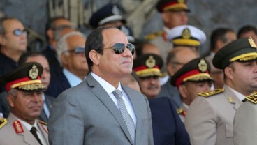 Kritik Al-Sisi, Mesir Perintahkan Penahanan Mantan Diplomat & Tokoh Oposisi