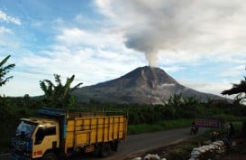 Gunung Berapi Meletus di Papua Nugini, Lava Mengalir ke 3 Desa