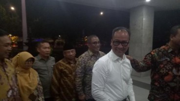 Baru Dilantik, Mensos Agus Tinjau Korban Gempa di Sumbawa