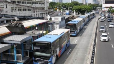 Atlet dan Ofisial Negara Peserta Asian Games 2018 Plesir Naik Bus Wisata Transjakarta