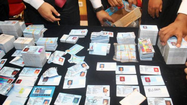 Ribuan KTP Elektronik Tercecer di Banten, DPR Pertanyakan Kinerja Dukcapil