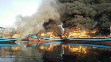  5 Kapal Nelayan Terbakar di Pekalongan