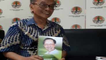 'Menapak Koridor Tengah', Buku Rekomendasi bagi Pencinta Sejarah Politik