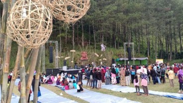 Festival Rogojembangan Satukan Alam dengan Budaya