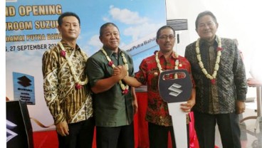 Suzuki Buka Outlet 3S di Cirebon