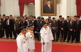 Jokowi Lantik Gubernur-Wakil Gubernur Sumsel dan Kaltim