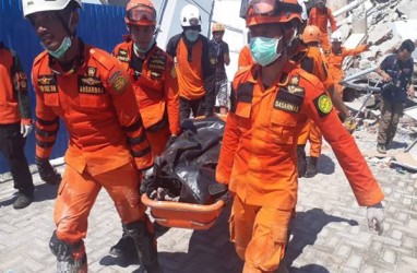 3 Jenazah Atlet Paralayang Ditemukan di Reruntuhan Hotel Roa-Roa, 4 Lagi Masih Dicari
