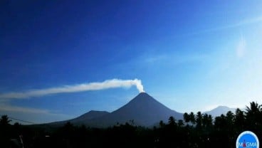 PVMBG Naikkan Status Gunung Soputan di Sulawesi Utara Jadi Siaga