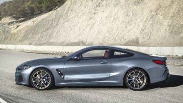 BMW Seri 8 Coupe : Langkah Dinamis di Segmen Mewah