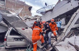 Gempa Sulteng: Dua Hari Tertimbun, Afrida Selamat. Terpaksa Diamputasi di Reruntuhan