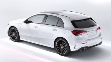 MOBIL KOMPAK HATCHBACK : Mercedes-Benz Jual Mobil Cerdas