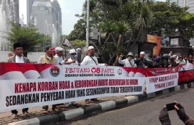 Massa Pendukung Amien Rais Tiba di Depan Markas Polda Metro Jaya