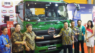 Hino Motors Tampilkan 2 Andalan di IIMS Makasar 2018