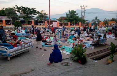 Gempa Donggala-Palu, Pengungsi Kekurangan Makanan, Minuman, Tenda