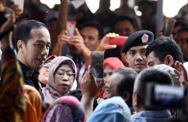 Presiden Jokowi Serahkan Sertifikat Tanah Kepada Warga Jakarta Utara