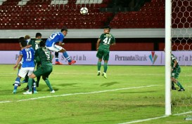 Hasil Liga 1: Persebaya Hancurkan Persib, Madura vs Persipura 2 - 2