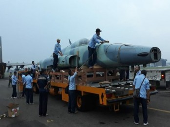 Pesawat Sang Macan Dijadikan Monumen di Bandung