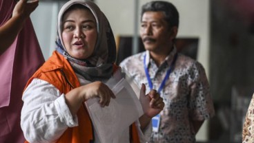 Kasus Suap Meikarta: Usai Diperiksa, Neneng Minta Maaf