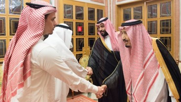 Terkonfirmasi! Raja Salman dan Pangeran Mohammed Bertemu Anak Khashoggi. Ini Fotonya