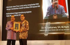 Bisnis Indonesia dapat Penghargaan Standarisasi Nasional