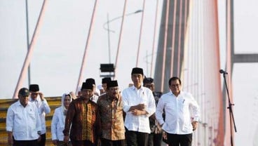 Jokowi Ajak Pemuda Bergandeng Tangan Majukan Indonesia