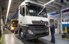 Skandal Emisi Diesel Tekan Laba Daimler