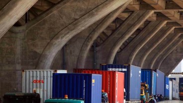 PELABUHAN TANJUNG PRIOK  : Area Penyangga Picu Kemacetan