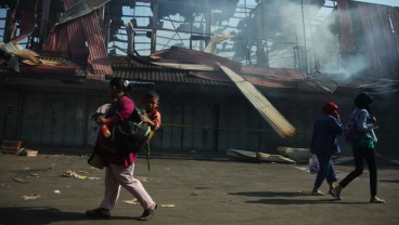 Lapak Darurat Mendesak Dibangun untuk Korban Kebakaran Pasar Legi