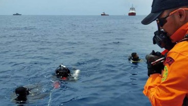 Evakuasi Pesawat Lion Air JT 610: Tim Basarnas Temukan Kursi Pesawat