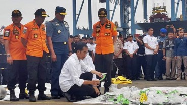 Selama 20 Menit, Presiden Jokowi Pantau Evakuasi Lion Air di Tanjung Priok